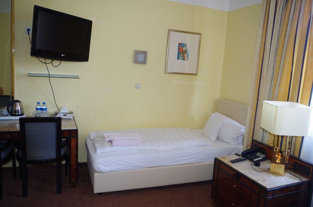Hotel Franken An Der Messe Frankfurt am Main Ngoại thất bức ảnh